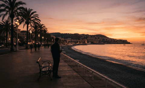 Rencontrer un gay adultère discret à Nice