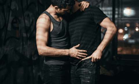 Rencontrer un homme discrètement ce soir : le guide pour ne rien improviser